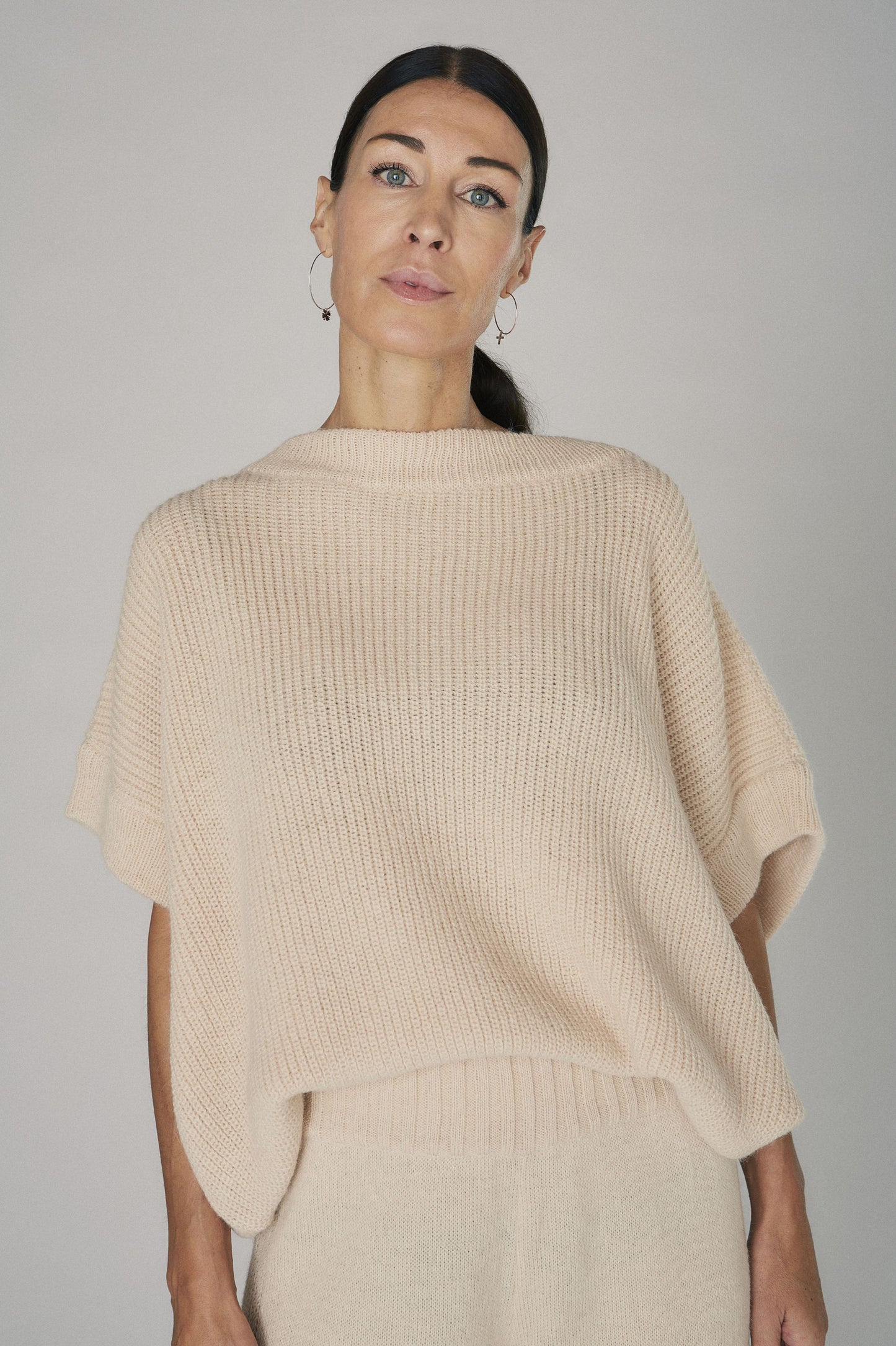 Dulcos Cream Vest